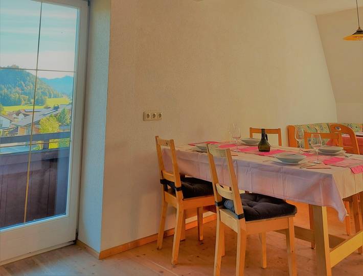 Ganze Ferienwohnung, Appartement/Fewo, Dusche und Bad, Wc, 4 oder mehr in Vils, Außerfern