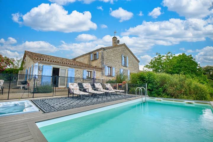 Villa pour 8 personnes, avec jacuzzi