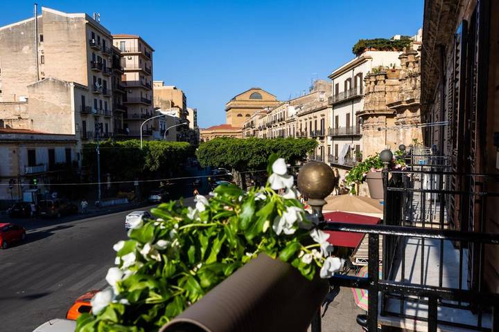 Pension voor 2 personen, met terras en uitzicht in Palermo