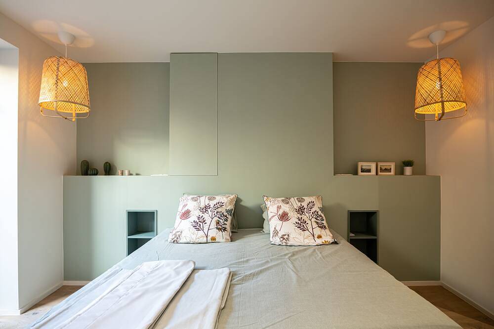 Ganze Wohnung, La Camuche by François Joseph Peterinck in Tournai, Hennegau