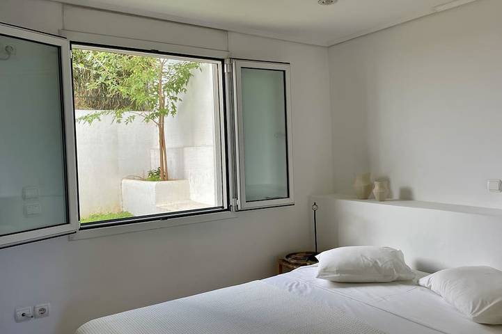 Gîte pour 3 personnes, avec balcon et jardin dans Saronida - 3