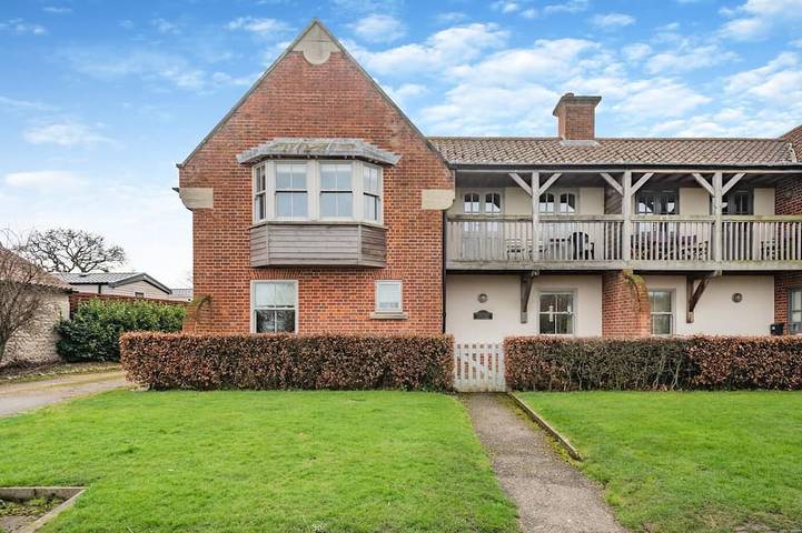 Cottage for 8 people, with garden, with pets in Thornham