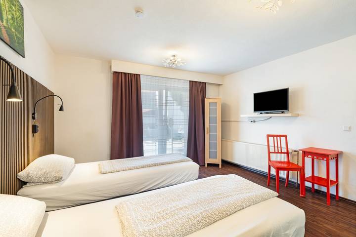 Apartamento entero, Casa de vacaciones Neuhausen - Apartamento planta baja / Wifi / 1 dormitorio in Neuhausen, Northern Black Forest