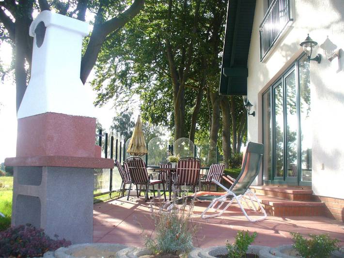 Ferienhaus für 8 Personen, mit Sauna und Ausblick sowie Garten und Seeblick, mit Haustier am Plauer See - 3