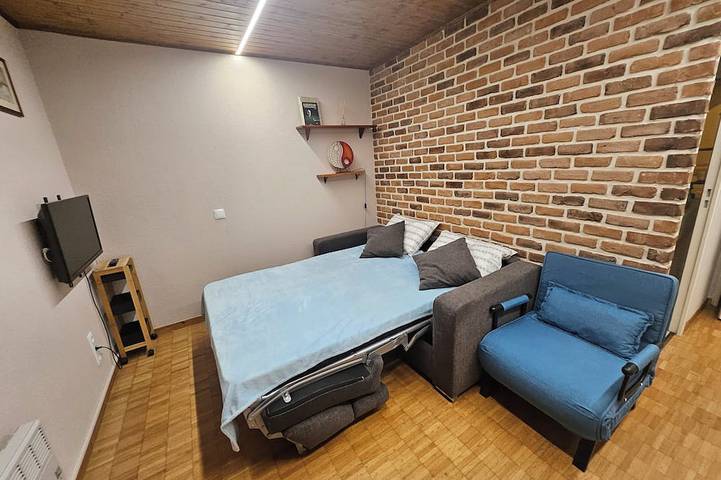 Gîte pour 3 personnes, avec piscine ainsi que sauna et jardin à Enveitg - 2