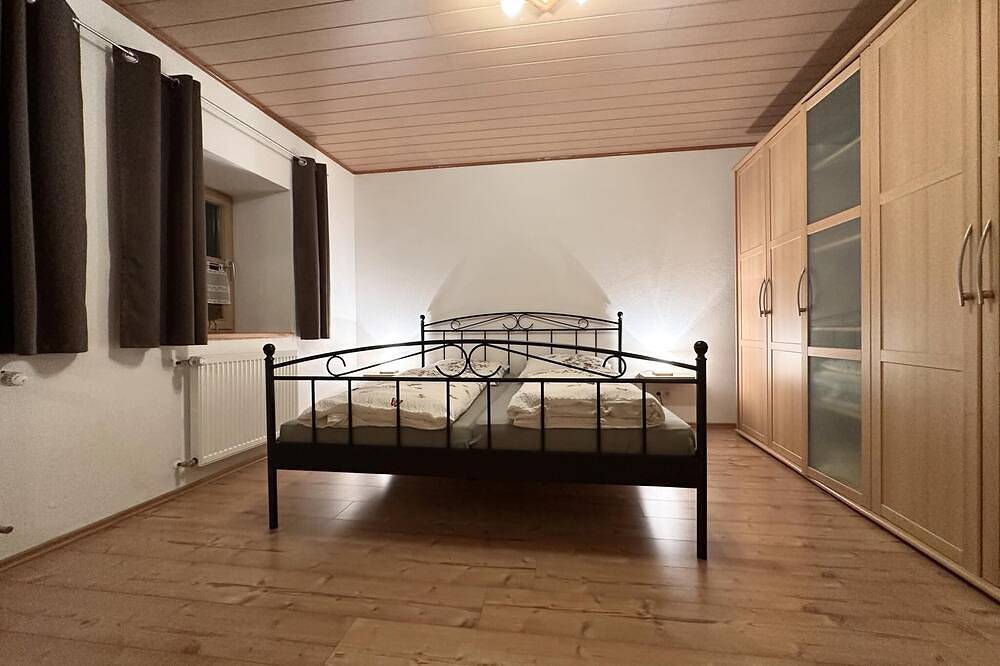 Ganze Wohnung, Moderne Wohnung mit Terrasse im Bayerischen Wald in Viechtach, Ostbayern