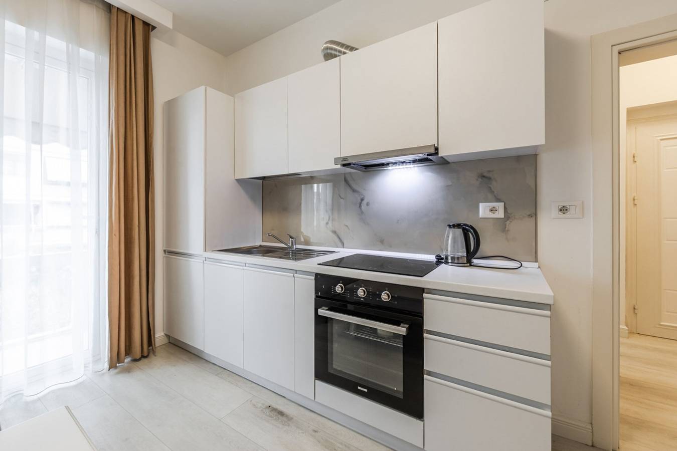 Ganze Wohnung, Leo's City View Apartment | Cozy 1Br in Tiranë, Albanien