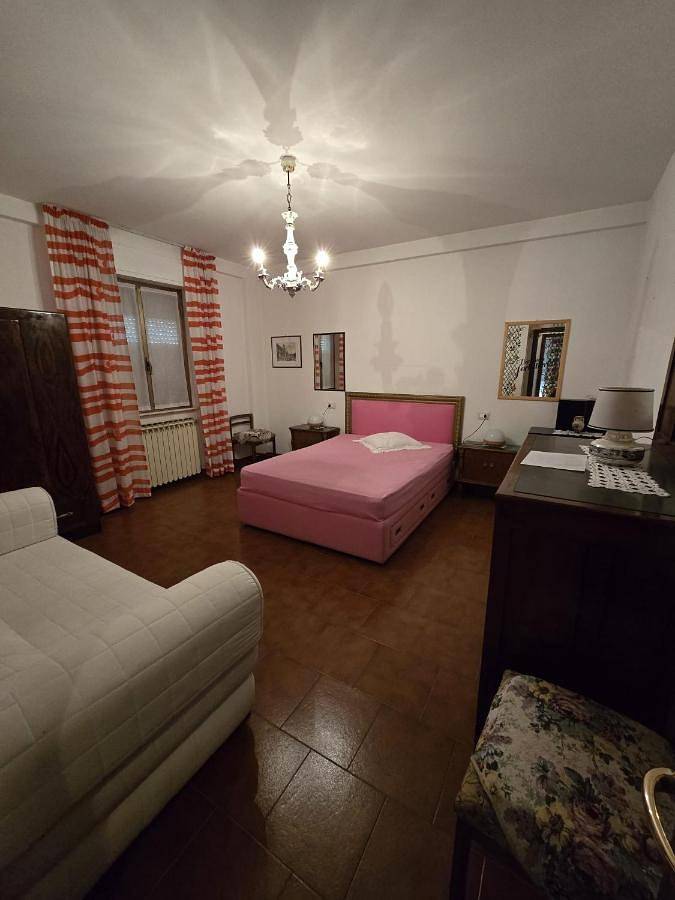 Maison d’hôte pour 3 personnes, avec jardin à Gubbio - 2