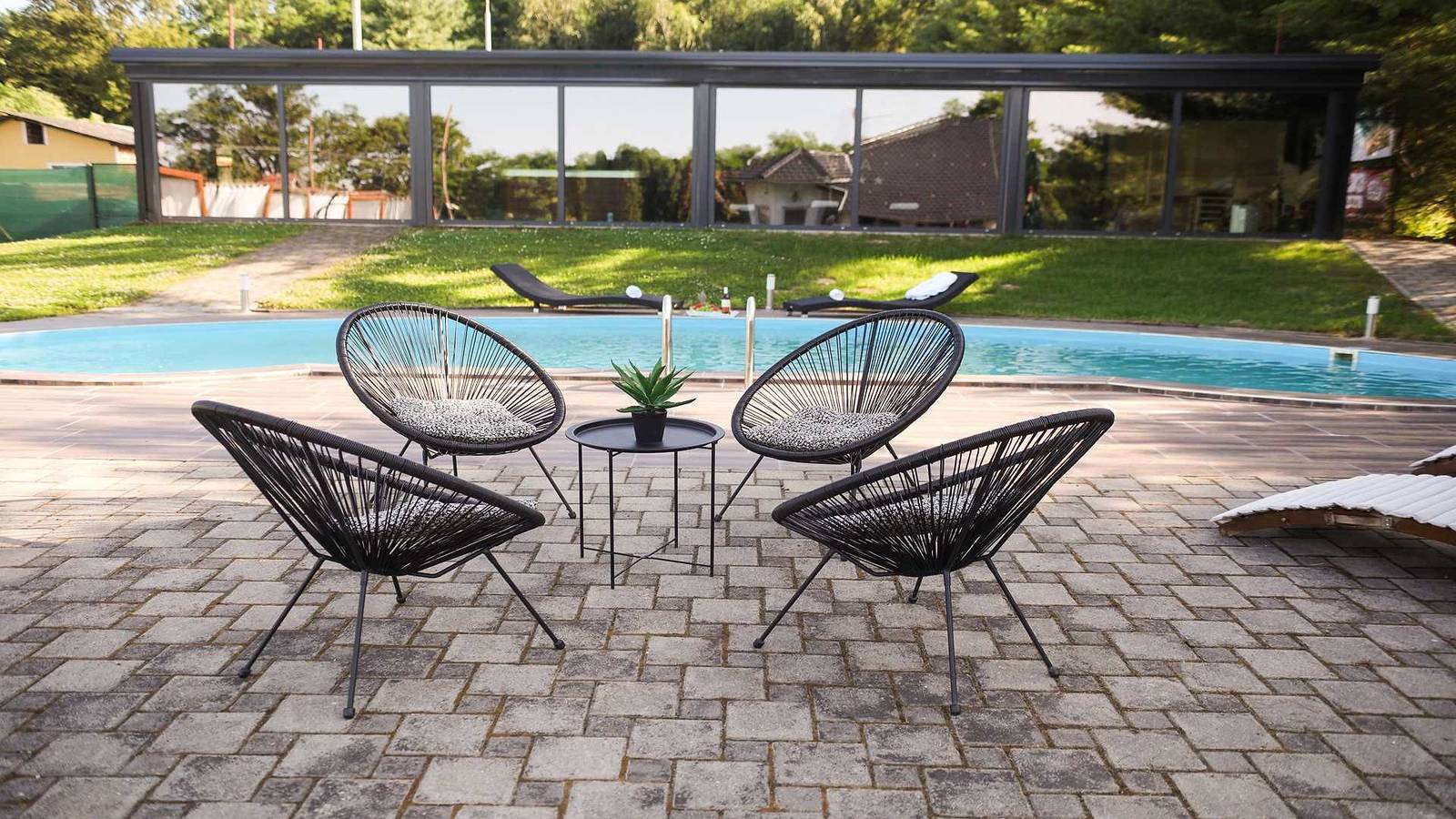 Villa für 10 Personen mit Balkon/Terrasse in Osijek-Baranja