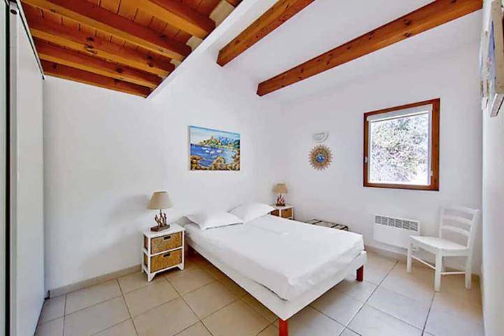 Location de vacances pour 8 personnes, avec terrasse dans Plage d'Agosta - 2