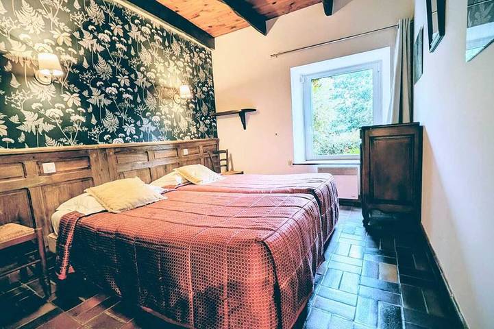 Gîte pour 4 personnes, avec jacuzzi et jardin à Plouégat-Moysan - 4