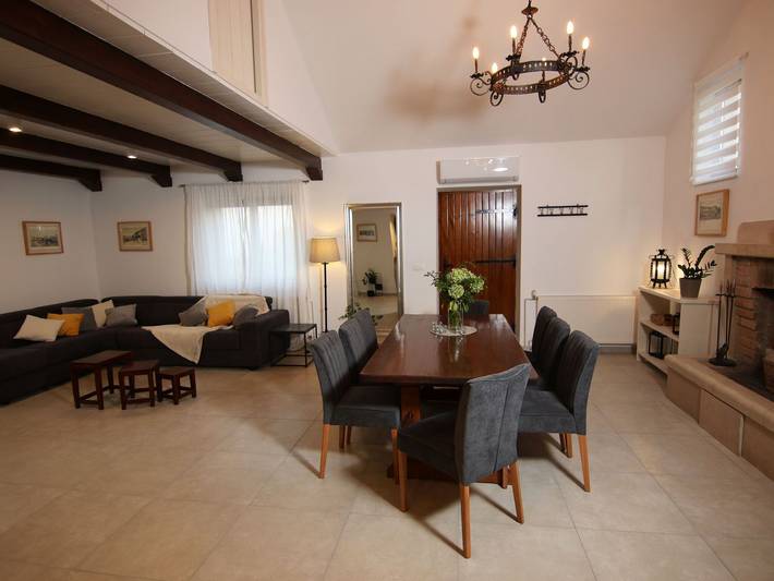 Villa pour 8 personnes, avec terrasse, animaux acceptés à Supetar - 2