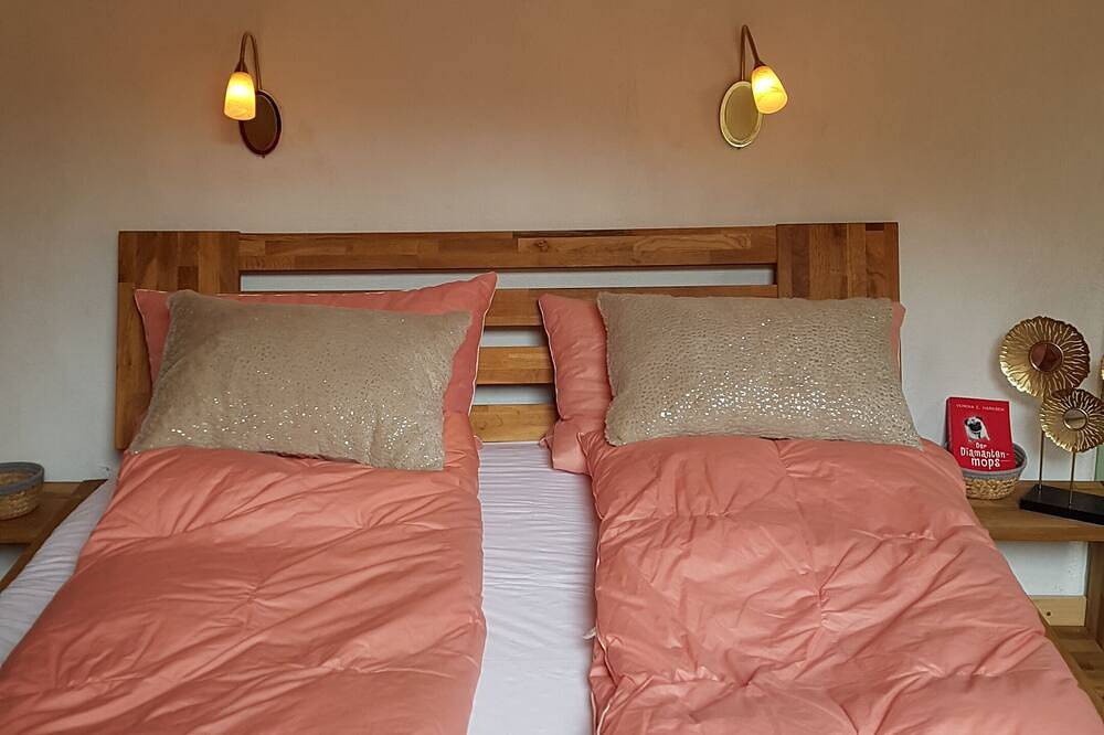 Wellness holiday home with a covered pool, hot tub and barrel sauna in the Rosbachtal in Windeck, Windecker-Ländchen