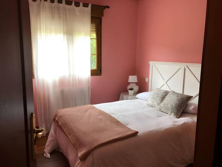 Casa rural para 12 personas, con balcón, Se admiten mascotas en Valle del Miera - 4