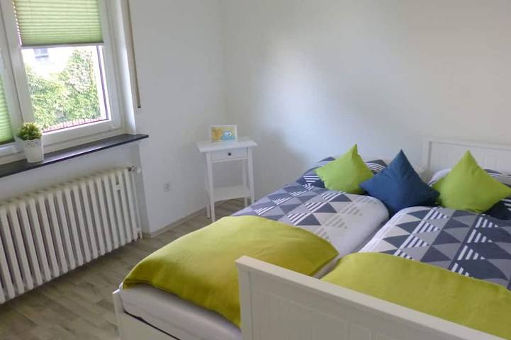 Ganze Wohnung, Kassel City Style Komfort--1-6 Personen--2-Bäder-*Cafe in 300 Meter Entfernung* in Niestetal, Landkreis Kassel
