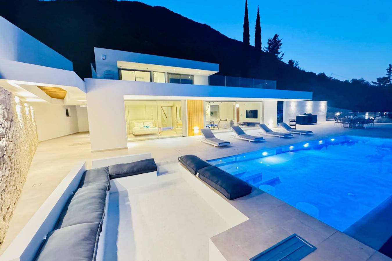 Brand New Luxury Villa with Infinity Pool & Stunning Sea View in Nikiana, Alexandros