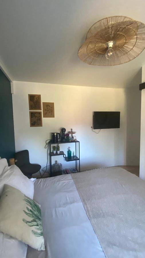 Les murmures de l'eau, chambre d'hôtes avec jacuzzi in Lannion, Région de Lannion