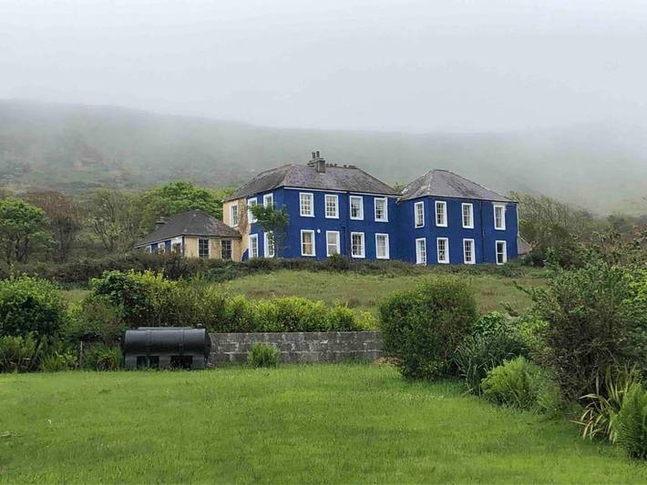 Apartmenthotel for 4 people, with Garden and Sauna as well as View in Dingle Peninsula