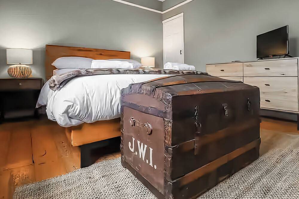 2 bedroom accommodation in Eastbourne in Eastbourne, East Sussex