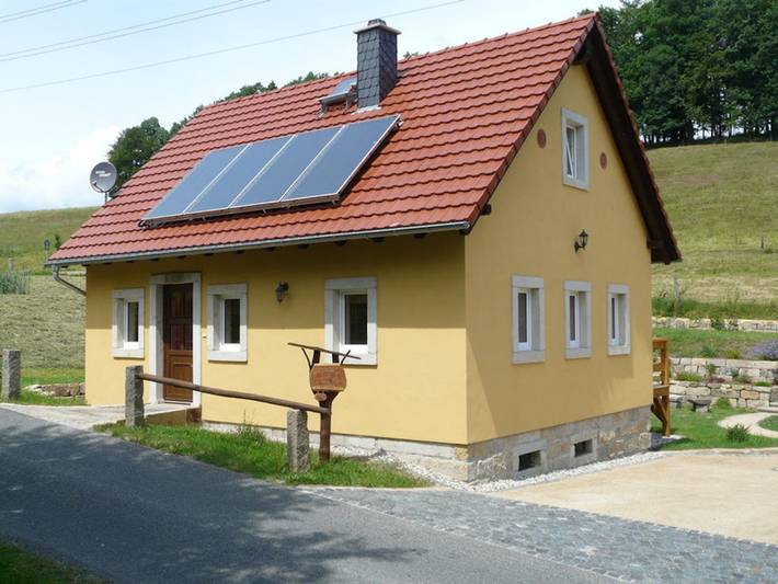 Ferienhaus für 4 Personen, mit Terrasse und Garten