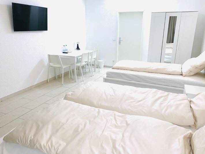 Ferienwohnung für 7 Personen, mit Balkon in Langen