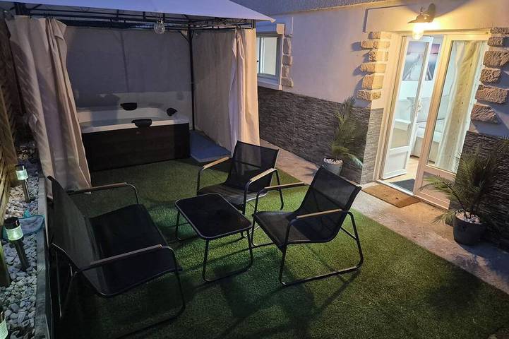 Gîte pour 3 personnes, avec Jacuzzi