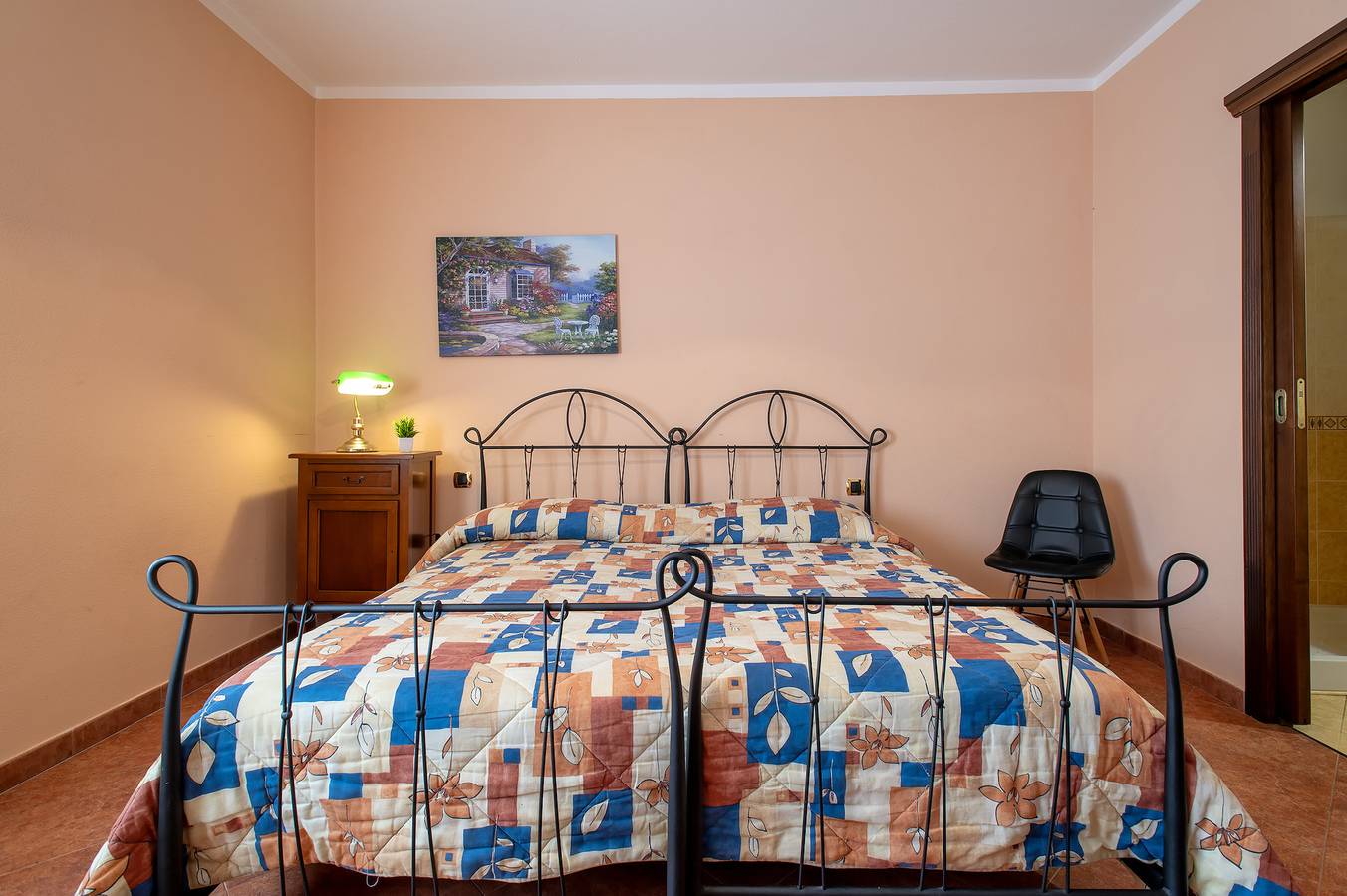 Chambre d'hôtes 'Tripla' avec vue sur la montagne, jardin privé et climatisation in Giave, Province de Sassari