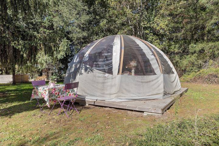 Guest Room “Bulle des Châteaux” with Wi-Fi and Pool in Chitenay, Sologne