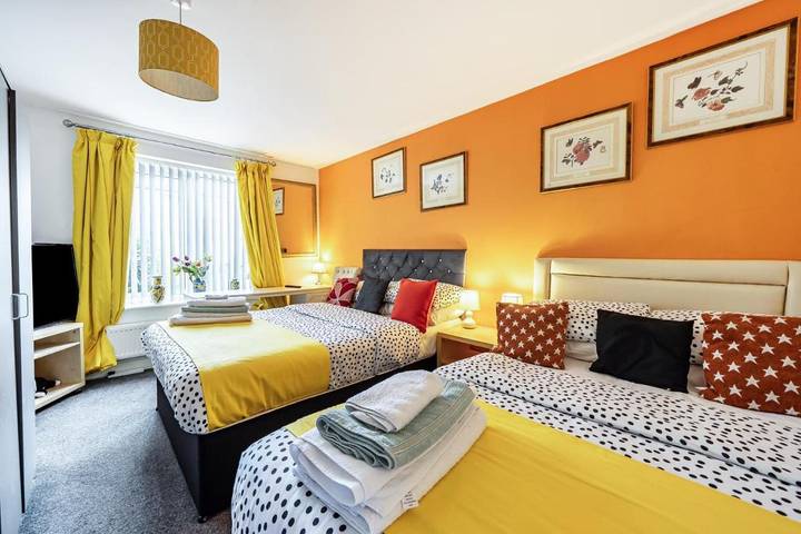 Holiday rental for 10 people, with Hot tub and View in Walsall