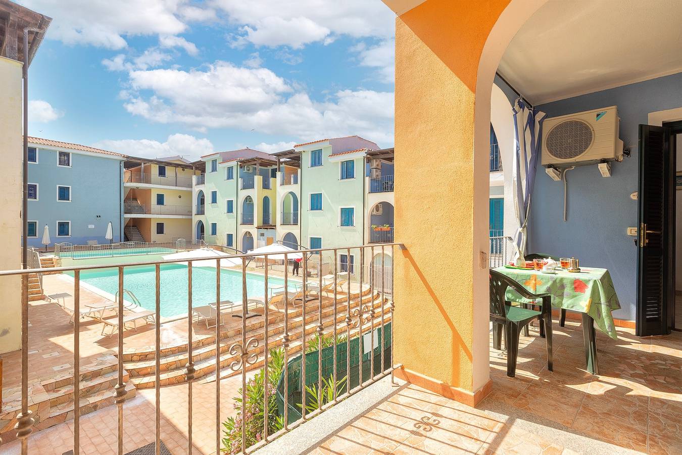 Appartamento intero, Appartamento 'Sea Paradise' con vista mare, Wi-Fi e aria condizionata in La Muddizza, Valledoria