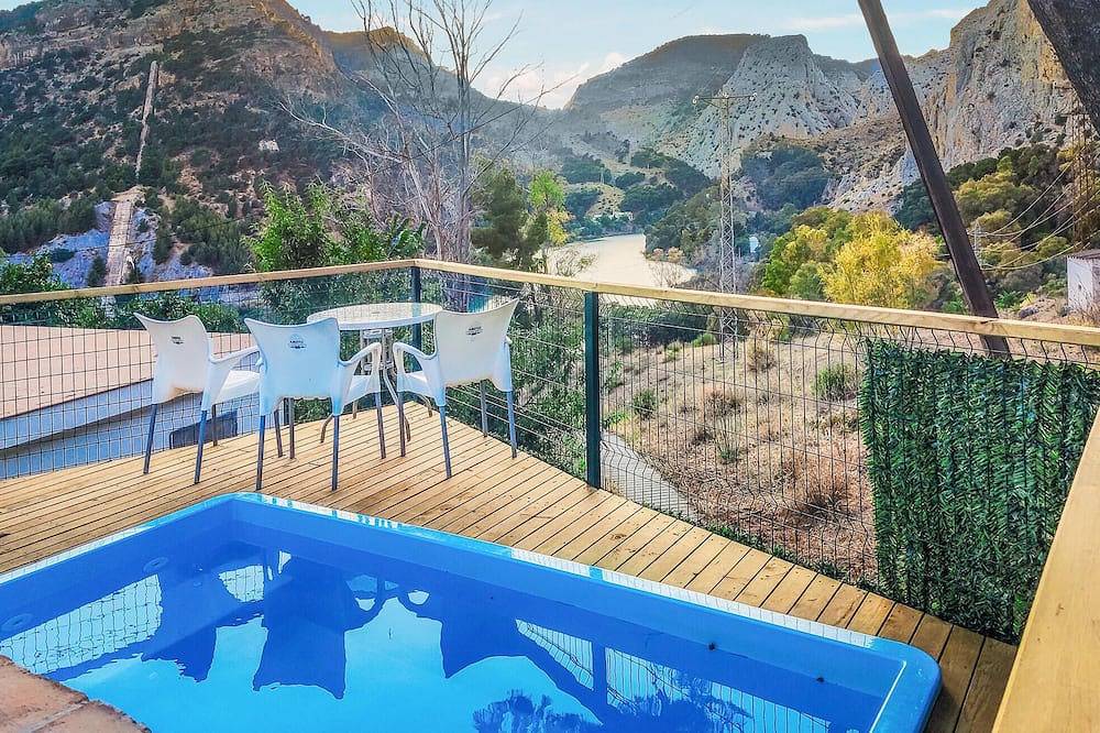 Lovely home in Malaga in El Chorro, Álora