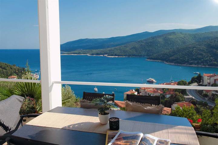 Appartement de vacances pour 4 personnes, avec jardin et vue sur l’océan, adapté aux familles - 1