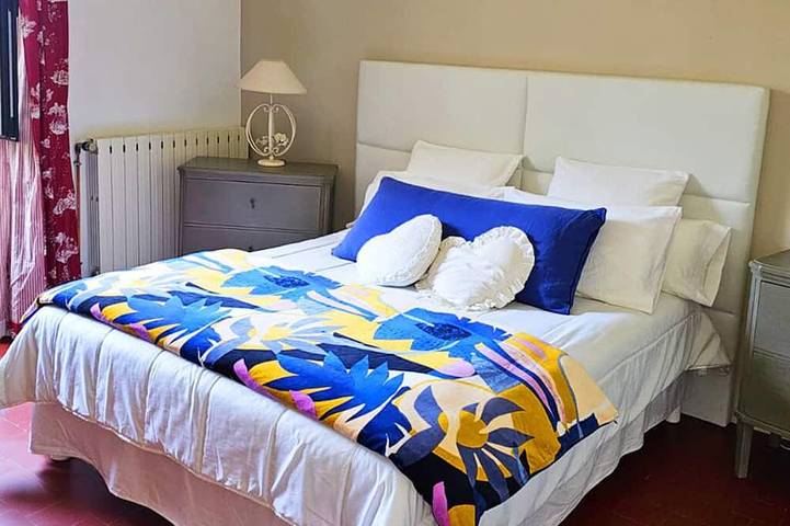 Rare product: Top-of-the-range Provencal farmhouse in the heart of the vineyards in Villedieu, Vaucluse