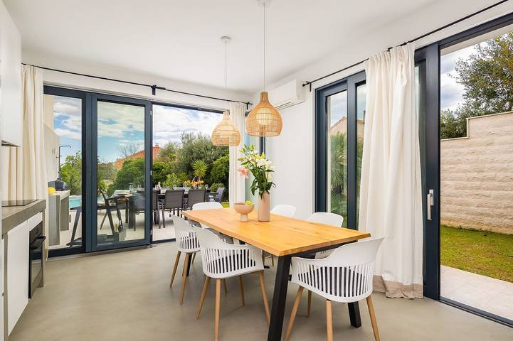 Villa pour 12 personnes, avec jardin et terrasse à Bol - 4