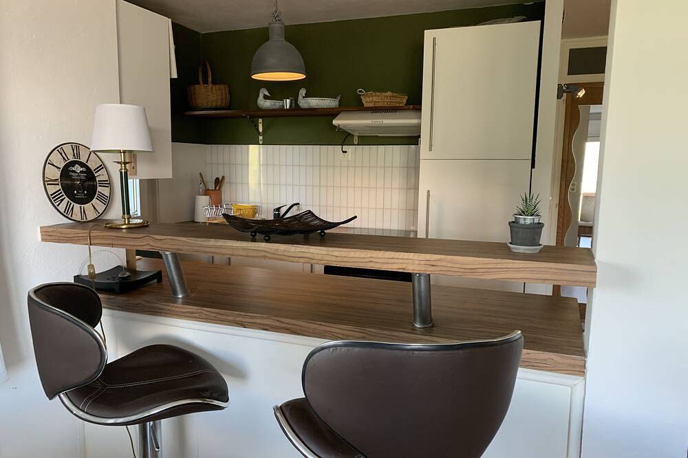 Helle 2.5 Zimmerwohnung mit Terrasse und Garten in Leysin, Alpes Vaudoises