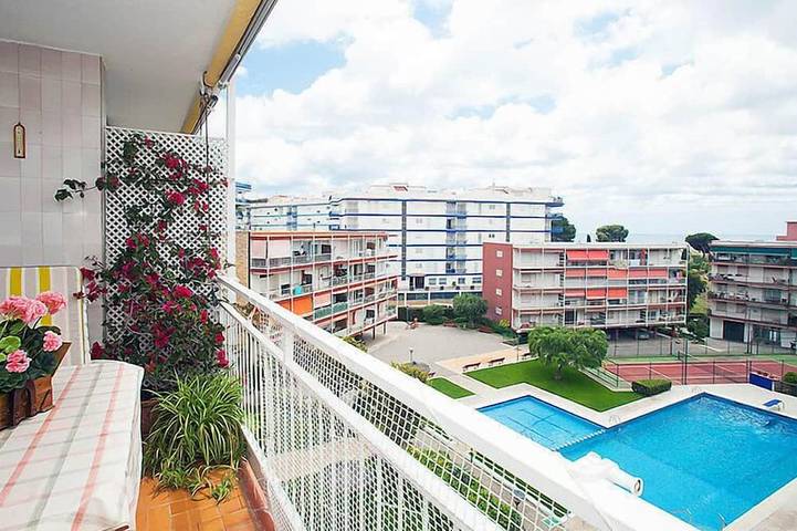 Apartamento de vacaciones para 4 personas, con jardín y piscina - 1