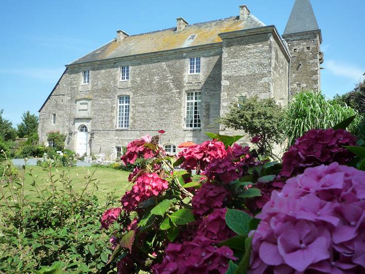 Gîte pour 4 personnes, avec terrasse et jardin à Géfosse-Fontenay