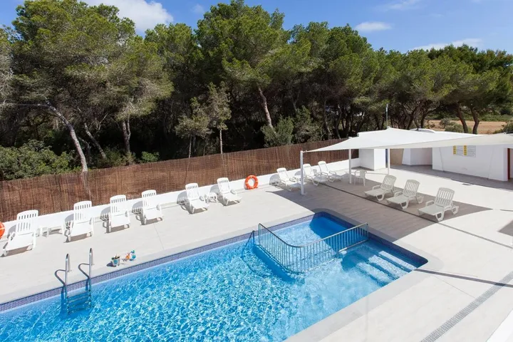 Ferienwohnung für 4 Personen, mit Terrasse und Pool - 1