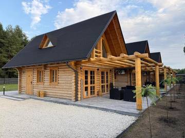 Gîte pour 6 personnes, avec vue et jardin ainsi que sauna et balcon dans Radawa