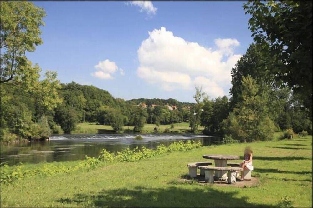 Typisches Landhaus - Mondon in Rougement, Doubs