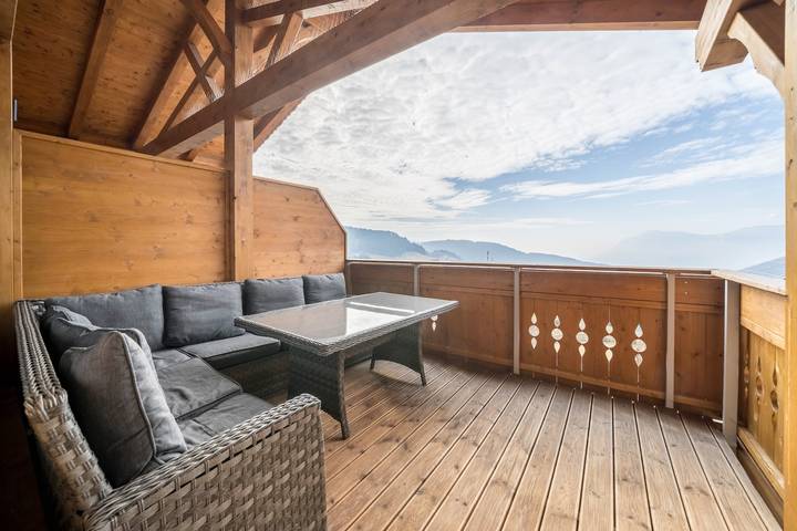 Entire apartment, Apartment 'Eggerhof Familiennestl' with Mountain View, Terrace and Wi-Fi in Vöran, Sarntal Alps