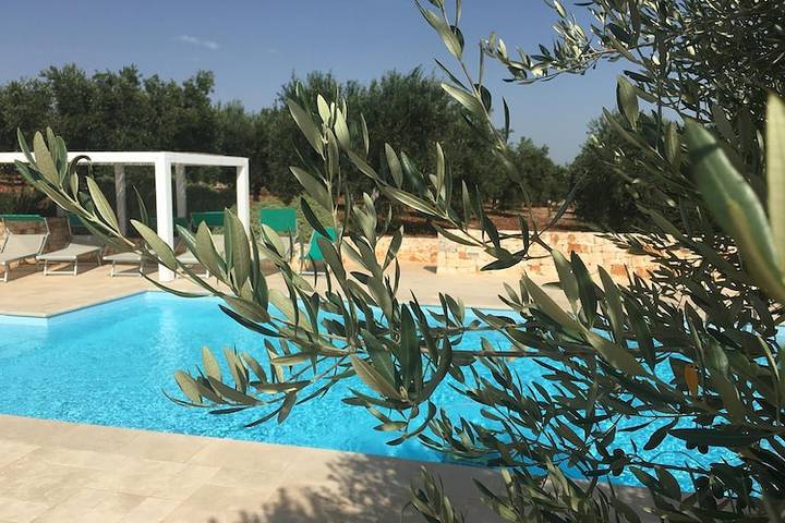 Casa vacanza per 4 persone, con Giardino e Piscina a Cisternino