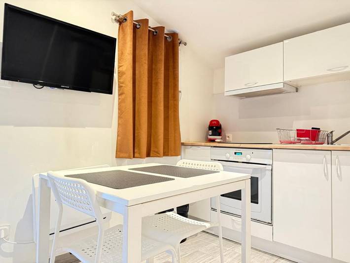 Chalet pour 3 personnes, avec terrasse et jardin