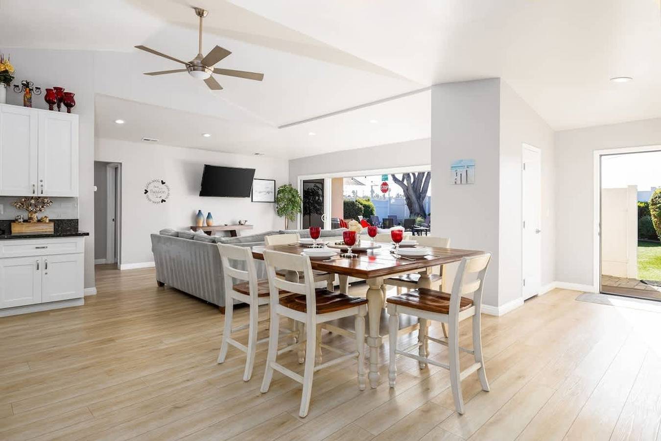 Walk To Ponto Beach - Surf and Relax in Carlsbad, San Diego County