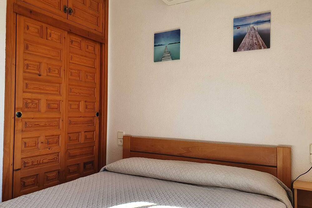 1 minute to the beach! Family-sized Garden and Bbq in Montroig, Costa Dorada