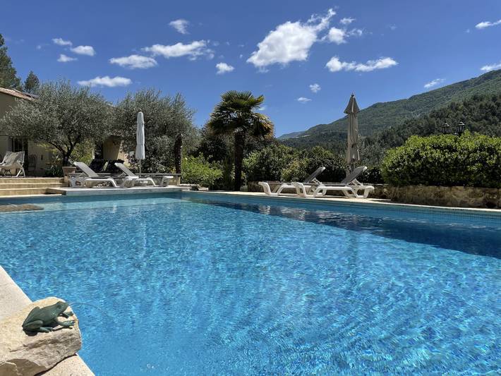 Gîte pour 6 personnes, avec piscine