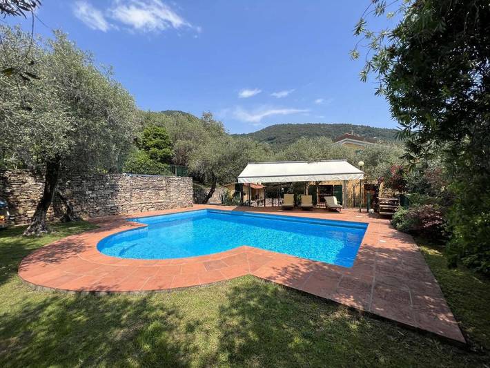 Casa vacanza per 8 persone, con panorama e giardino nonché piscina - 1