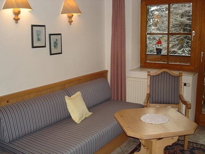 Ferienwohnung für 5 Personen, mit Terrasse und Garten sowie Ausblick und Sauna, kinderfreundlich - 1