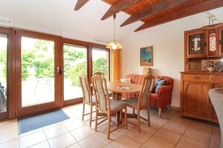 Ferienwohnung für 4 Personen, mit Terrasse und Garten in Eilsum - 3