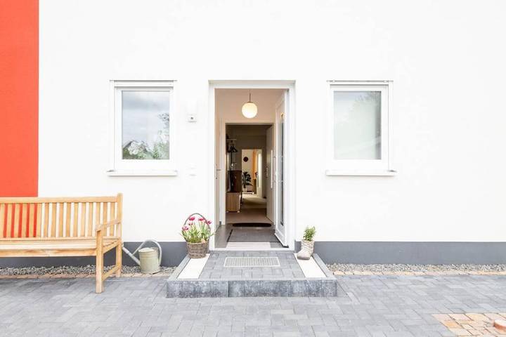 Ferienwohnung für 8 Personen, mit Ausblick und Sauna sowie Garten in Leipzig